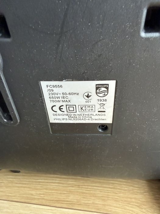 Ръчна прахосмукачка Philips Power Cyclone 7