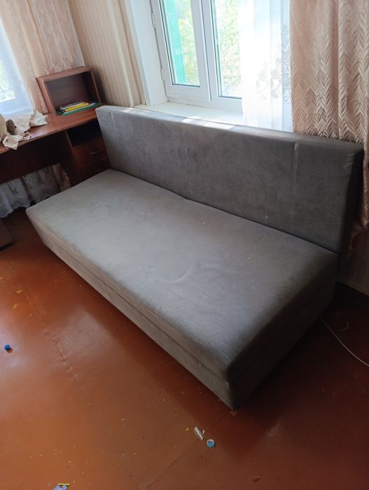 Продаю тахту раскладывается