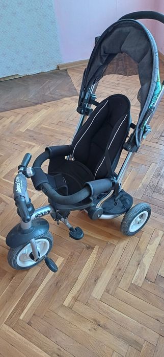 Триколка в цвят сив