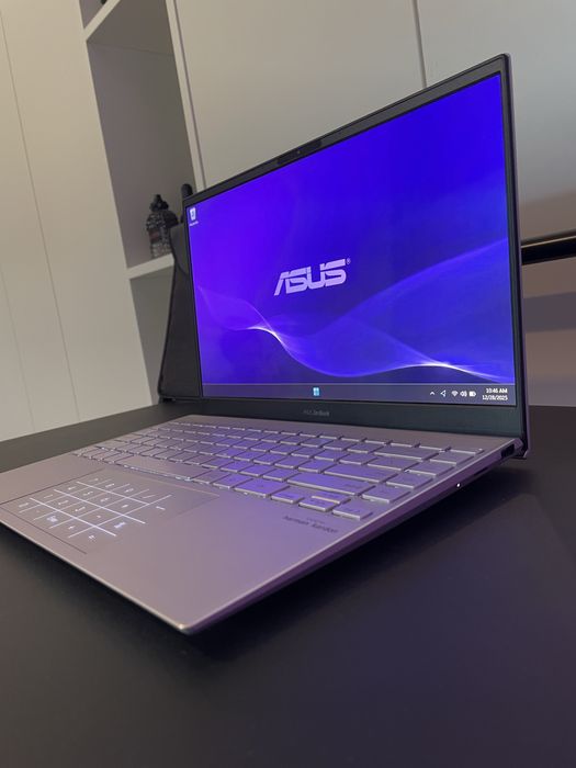 Asus Zenbook 13' OLED