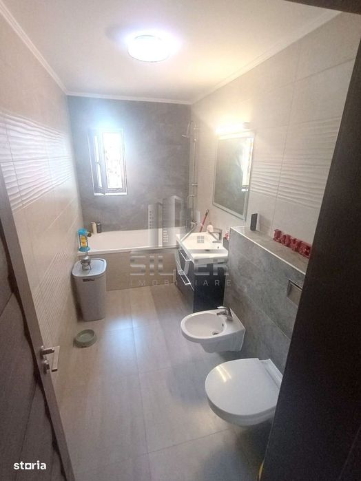 Apartament cu 3 camere/66.3mp/parcare/boxa/zona Bazei Sportive.