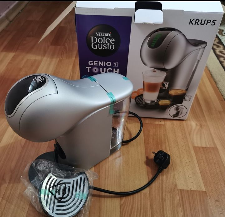 Кафе машина NESCAFE Dolce Gusto GENIO S Touch