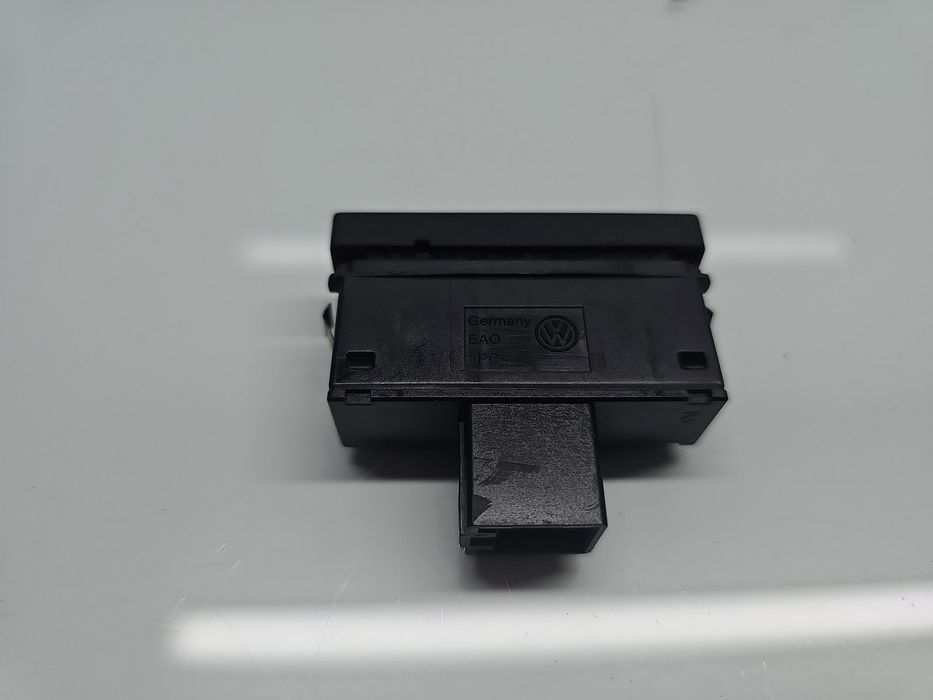 Buton avarii Volkswagen Passat CC (357) [Fabr 2008-2012] 3AA953509