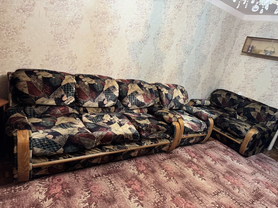 Мягкая мебель 4 предмета.