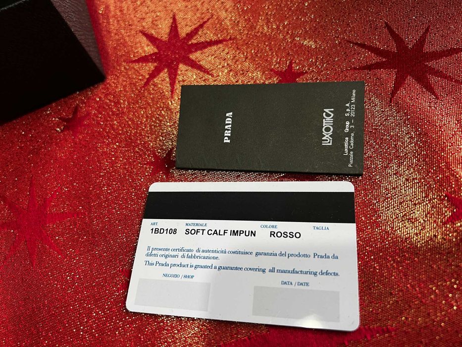 Prada слънчеви очила – оригинални и стилни