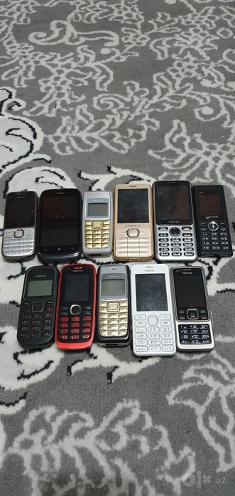Telefonlar sotiladi
