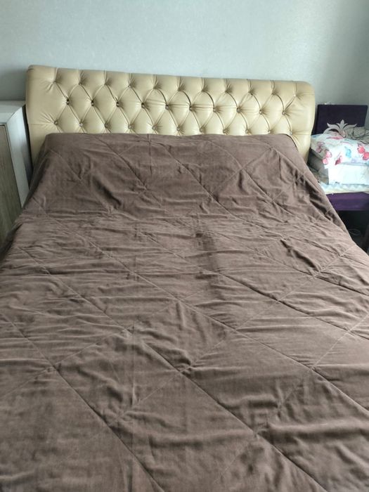 Продается двухспальная кровать