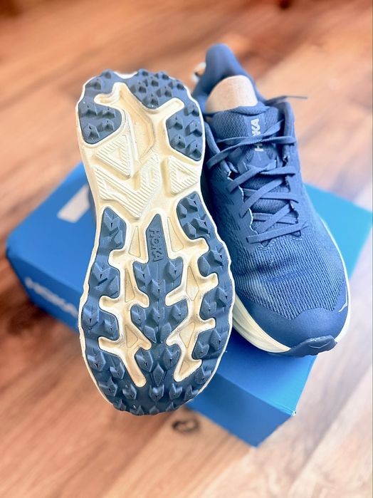 HOKA M Challenger 8 WIDE