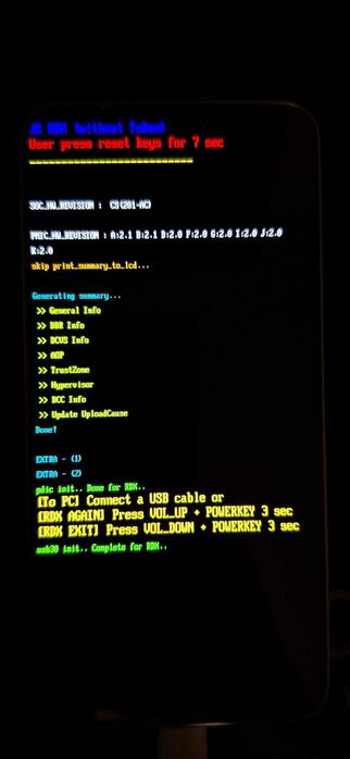 Vand / Schimb Samsung Galaxy S25 5G – 256GB – pentru piese / reparatie