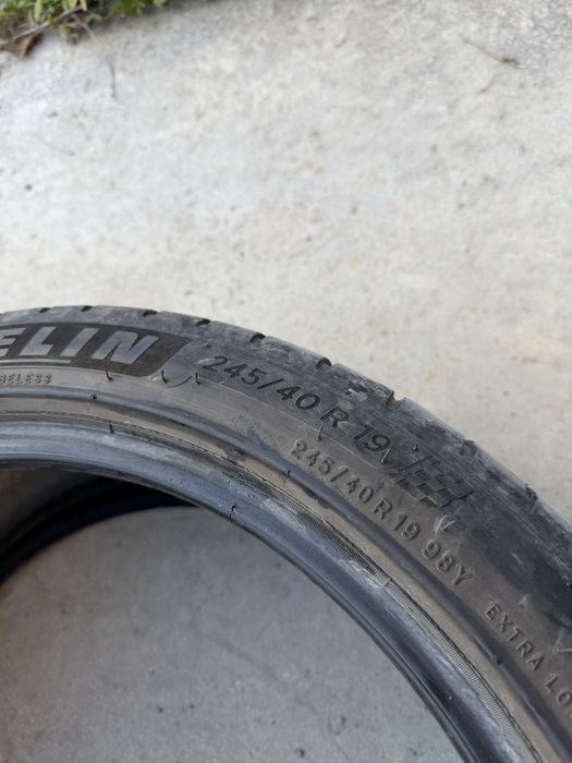 Michelin pilot sport 4 245/40R19