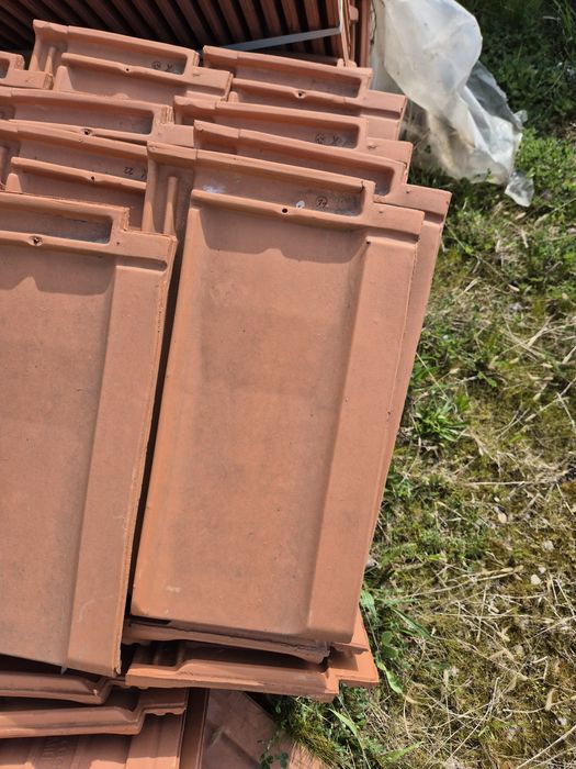 Țiglă Cermica Premium maro mat