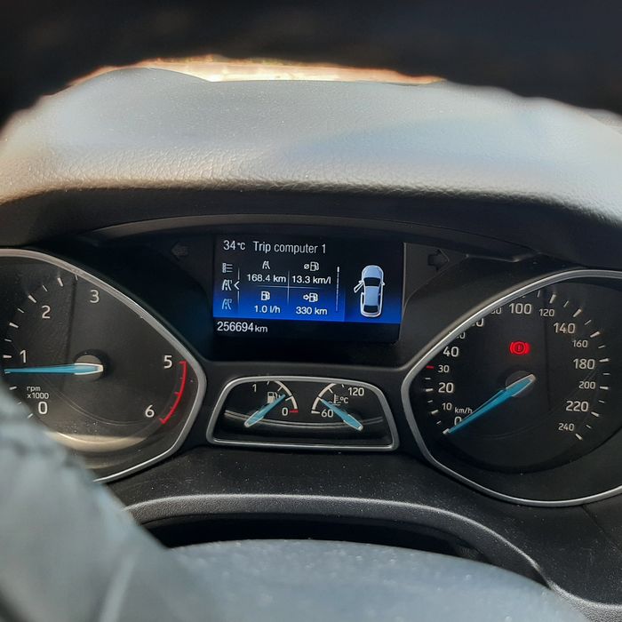 FORD Focus 2015 — imagine 4