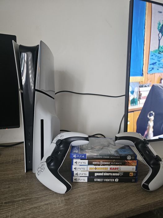 Vand ps5 slim varianta cu disk si jocuri