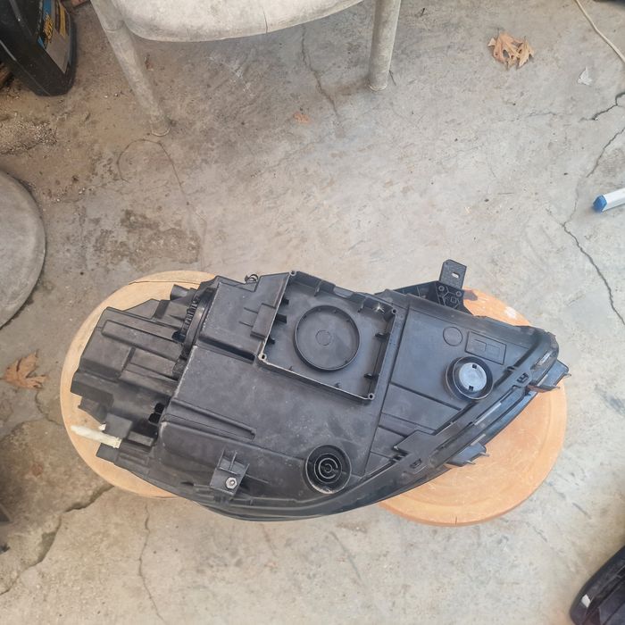 Ford PUMA 2020 ляв фар 3бр