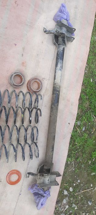 Чулок ва пружины. Чулокда озрок букулиш бор. Пружиналар деярли янги.