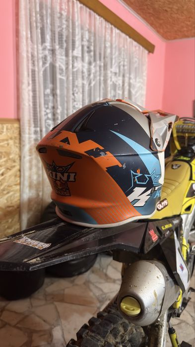 Casca motocross redbull kini