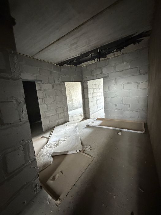 2 хонали коробка уй сотилади. Теракзор