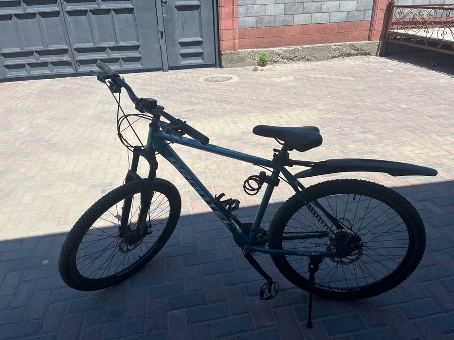 Велик почти новый