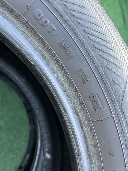 2 летни гуми goodyear 235 60 17