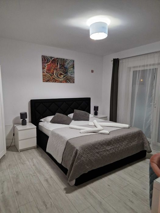 Vand apartament cu 2 camere ,proprietar