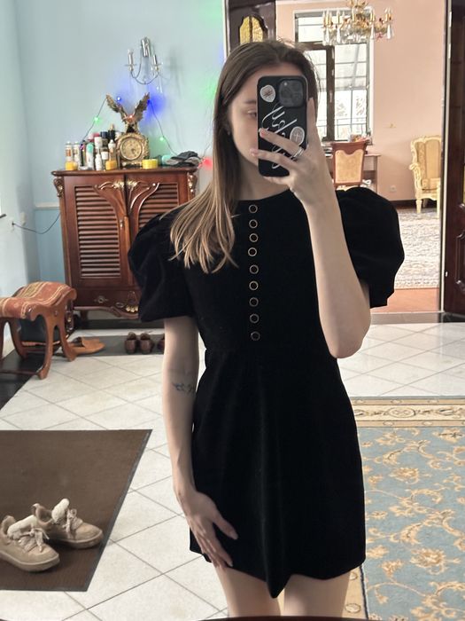 Платье бархатное черное мини