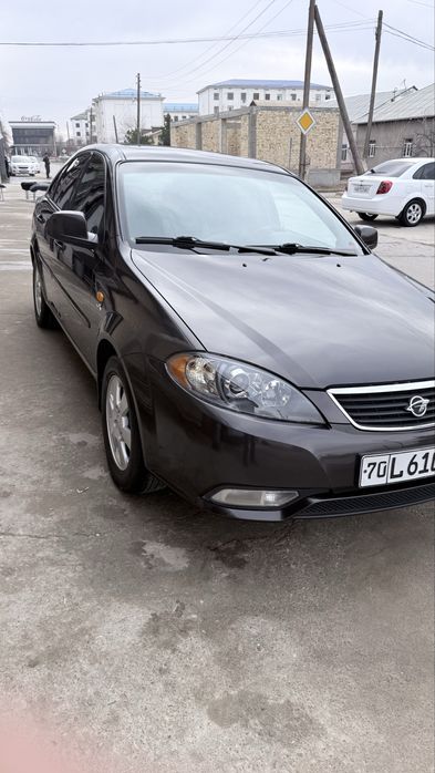 Chevrolent gentra elegant plus