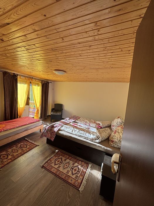 Inchiriez Cabana Tocile jud. Sibiu - Casa din Poiana