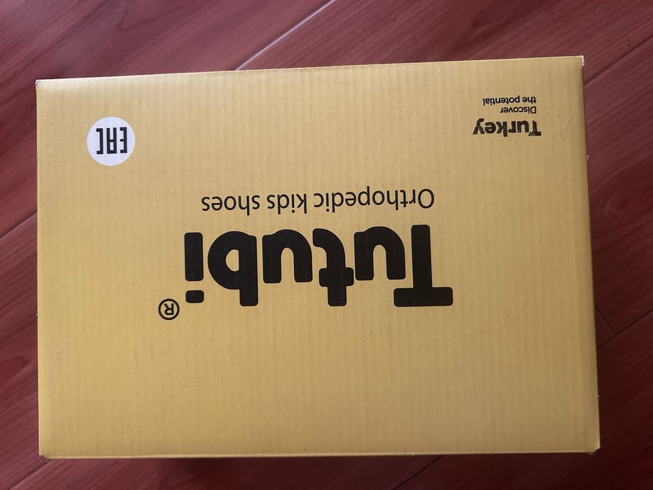 Продам сандалии детские
