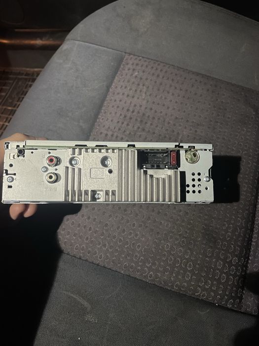 радио Pioneer MVH-230BT Bluetooth 4x50W USB