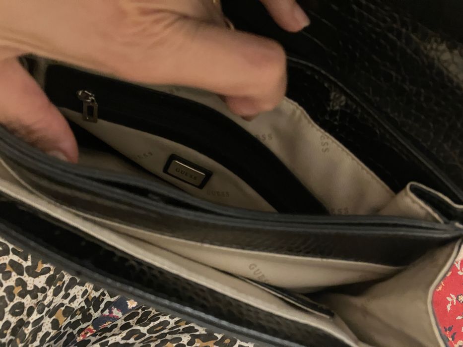 Продается новая сумка Guess оригинал