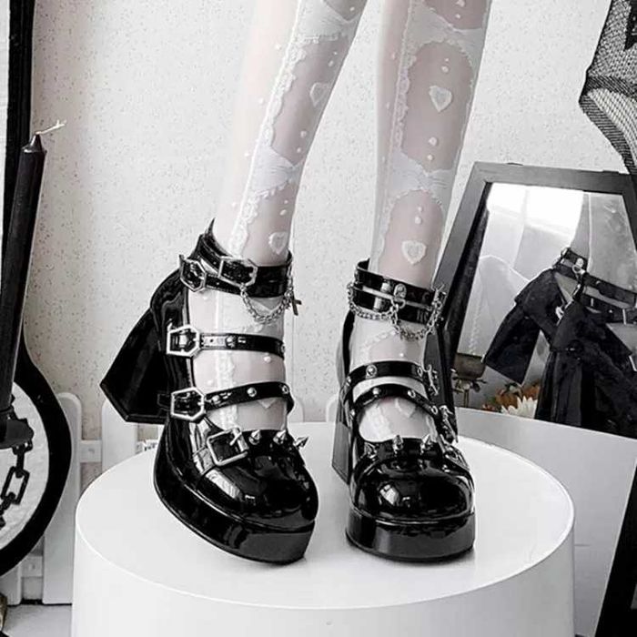 Продам новые туфли