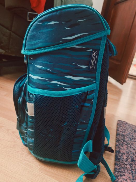 Ghiozdan neechipat Herlitz Loop,motiv Blue Shark