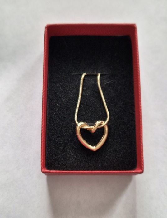 Дамско колие със сърце - 18 к проба + ПОДАРЪК гривна!