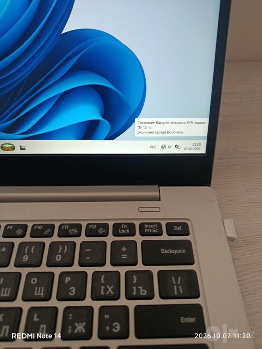 Samsung Galaxybook . 6-10 соат заряд.