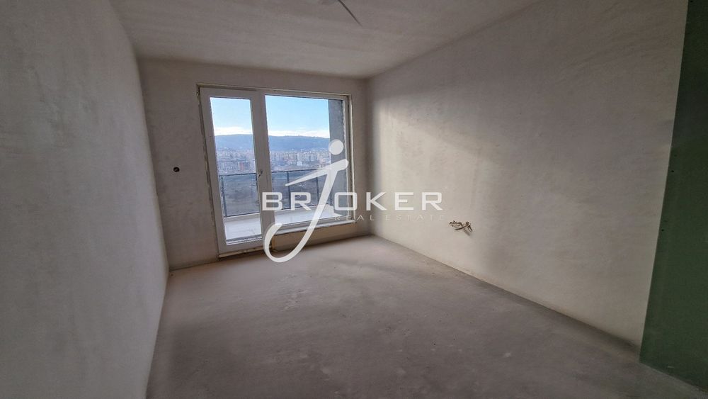 Продава се Четиристаен апартамент в Кърджали, Център - 193 кв.м за 1037 €/кв.м - Снимка #10