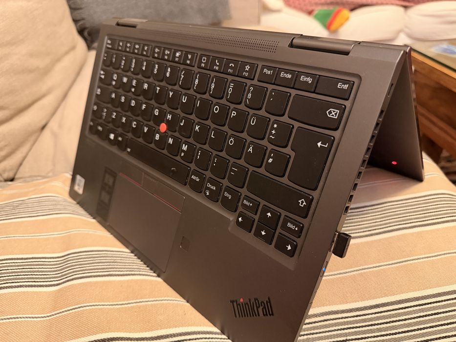 Lenovo ThinkPad X1 Yoga Gen 5