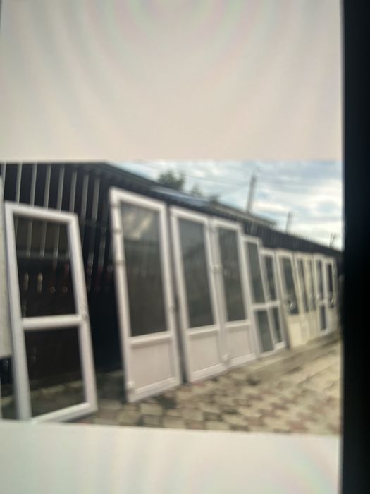 Срочно!Продам двери пластиковые 15 шт