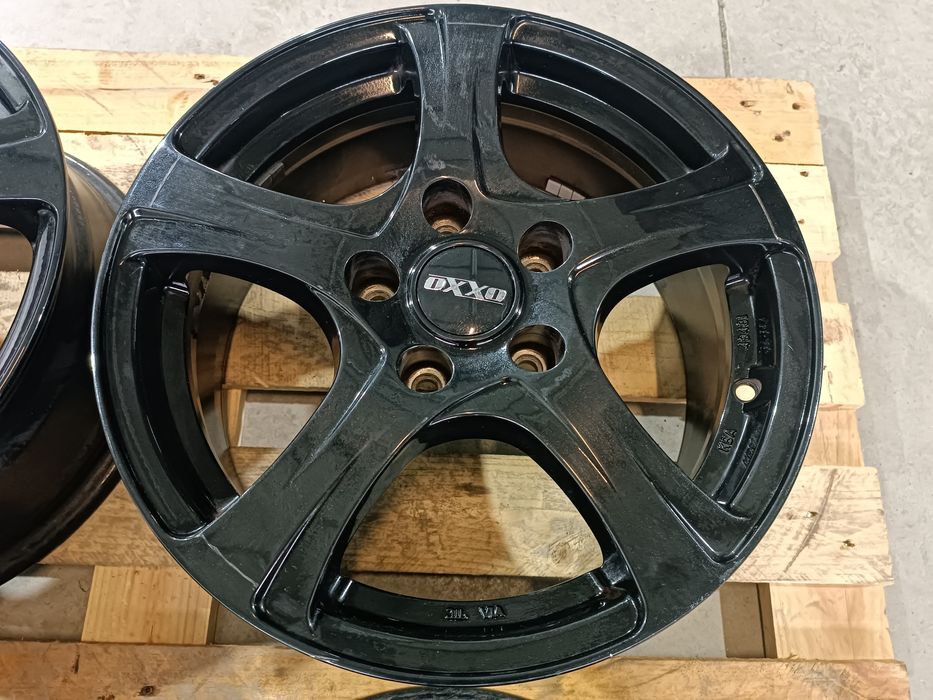 Лети джанти 16ки 5х114.3 Oxxo