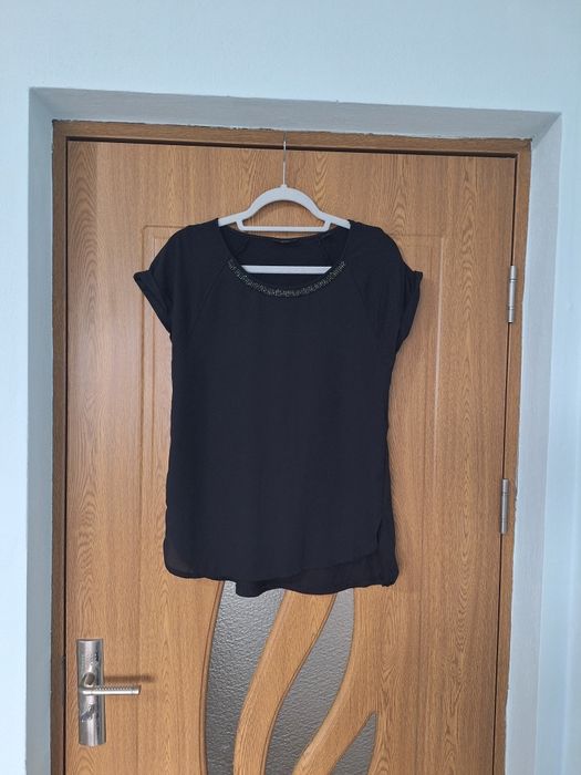 Bluza cu maneca scurta neagră, eleganta, marimea M