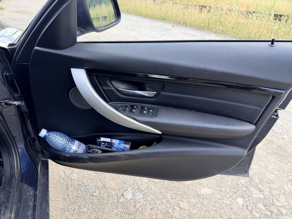 Fete usi  piele bmw f30 f31
