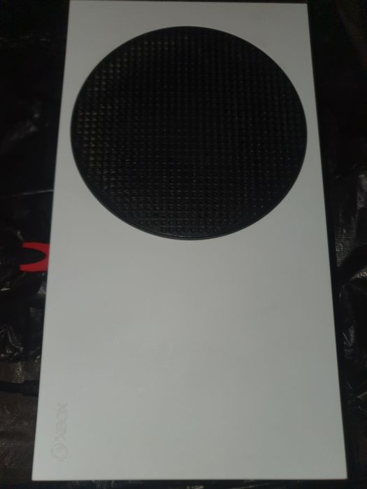 Срочно продам xbox series s!
