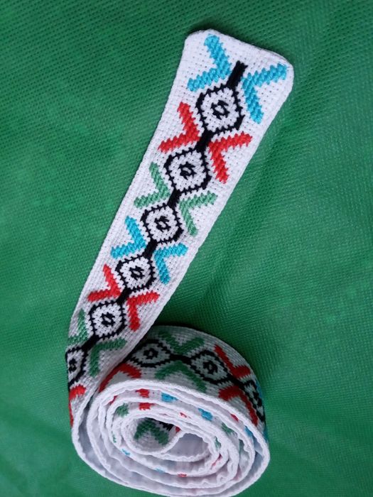 Ръчно бродиран колан за пафти