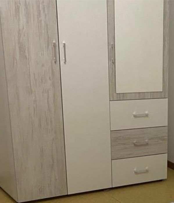 Шкаф в отличном состоянии 2,2