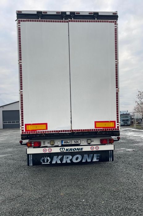 Semiremorca Krone mega