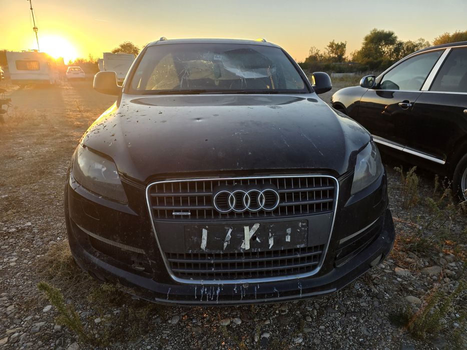 На части Audi Q7 3.0 TDI BUG Компютър двигател КУ7 Ауди 7 места