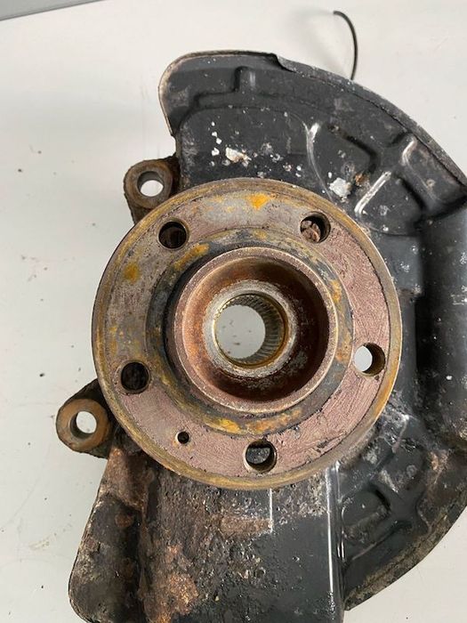 Fuzeta Dreapta Fata Volvo XC90 2003-2007 30760562 31200316