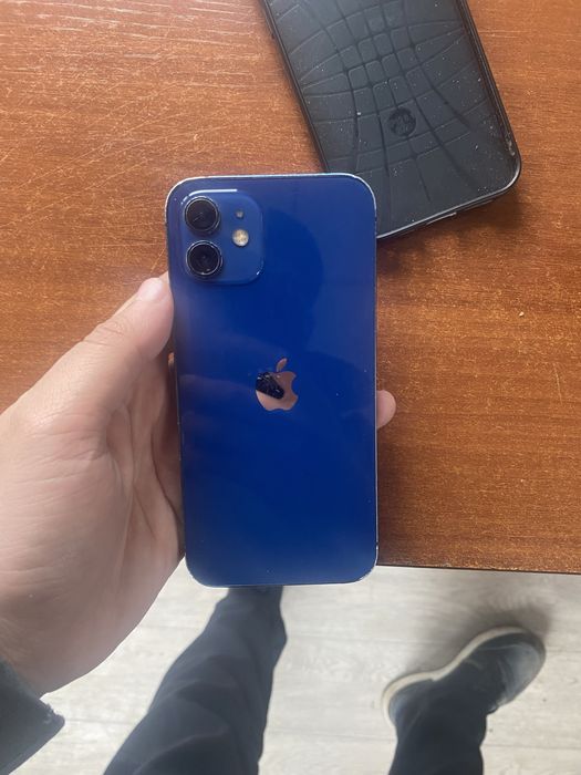 iPhone 12 состояние хороший