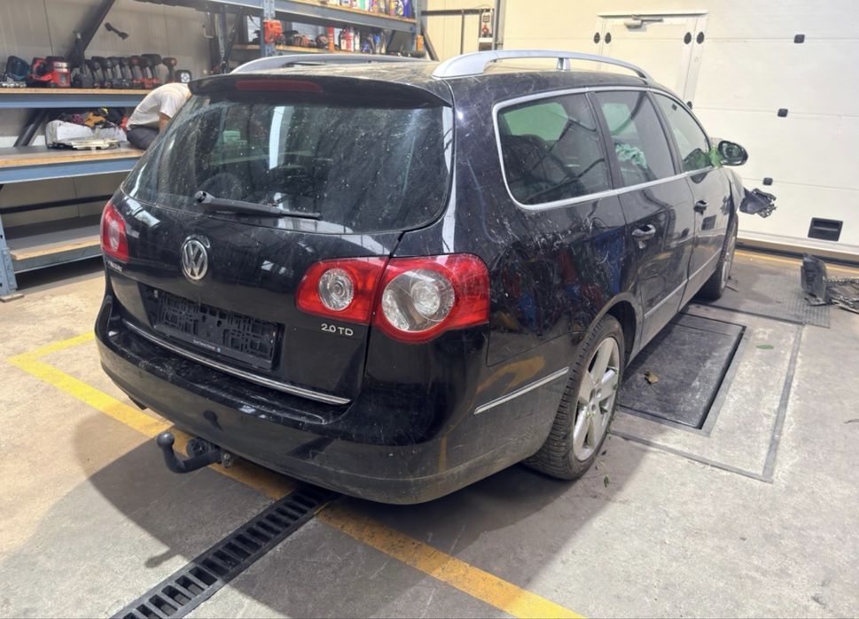 Pompa motorina Passat B6 2.0diesel Piese dezmembrari Passat . Service autorizat