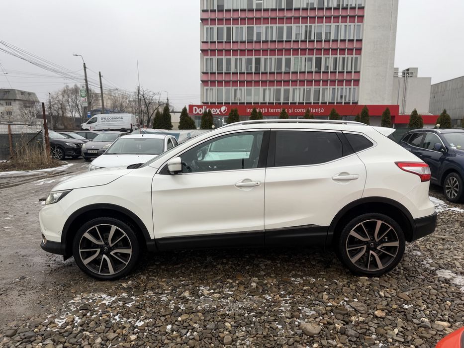 Nissan Qashqai 4x4 Tekna editie limitata, full Led, camere 360, rate!!