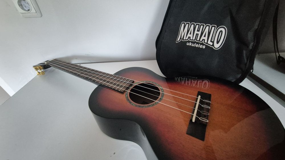 Баритон Укулеле - MAHALO
